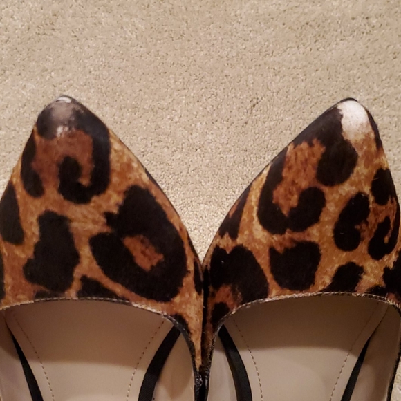 DKNY Leopard Print Low Heels - Picture 6 of 6